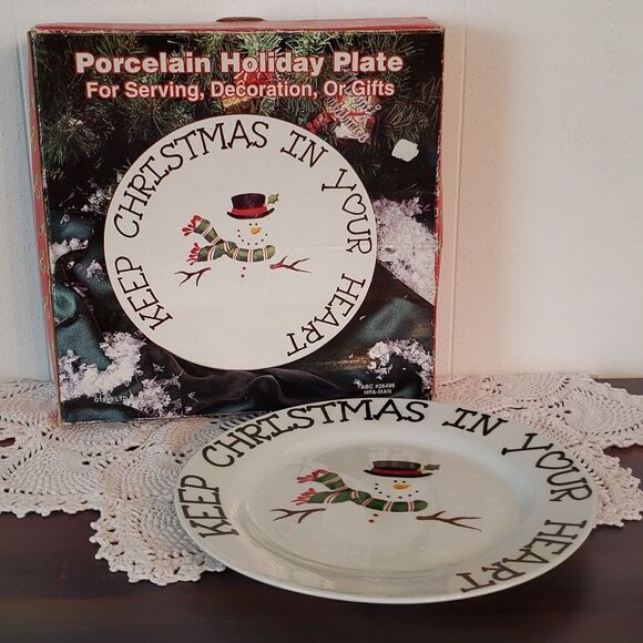 Vtg 1998 Hand-Painted Decorative Snowman Plate "KEEP CHRISTMAS IN YOUR HEART" - Picture 1 of 4